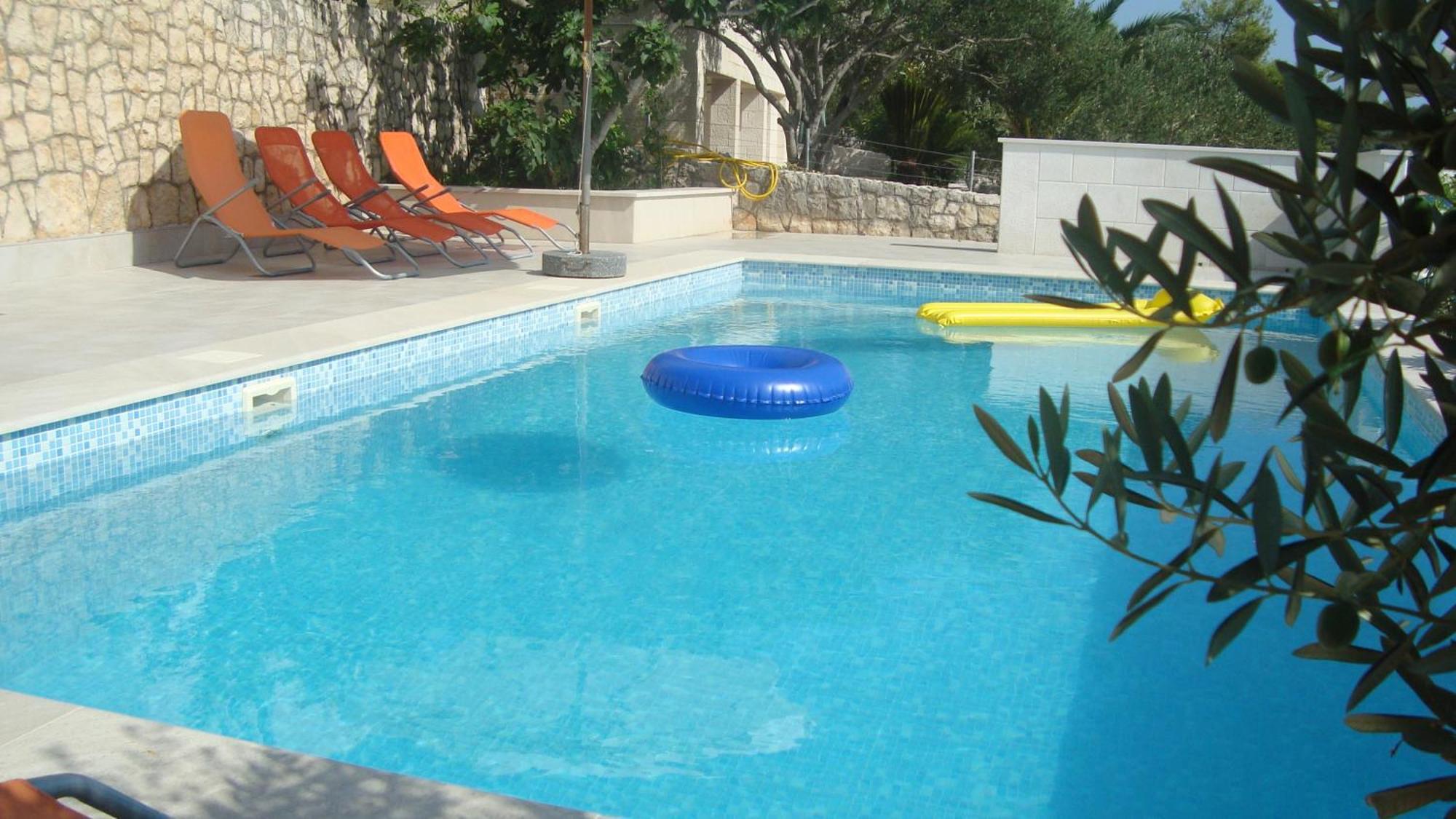 Apartments Niana With Heated Seawater Swimingpool Donji Okrug  Εξωτερικό φωτογραφία