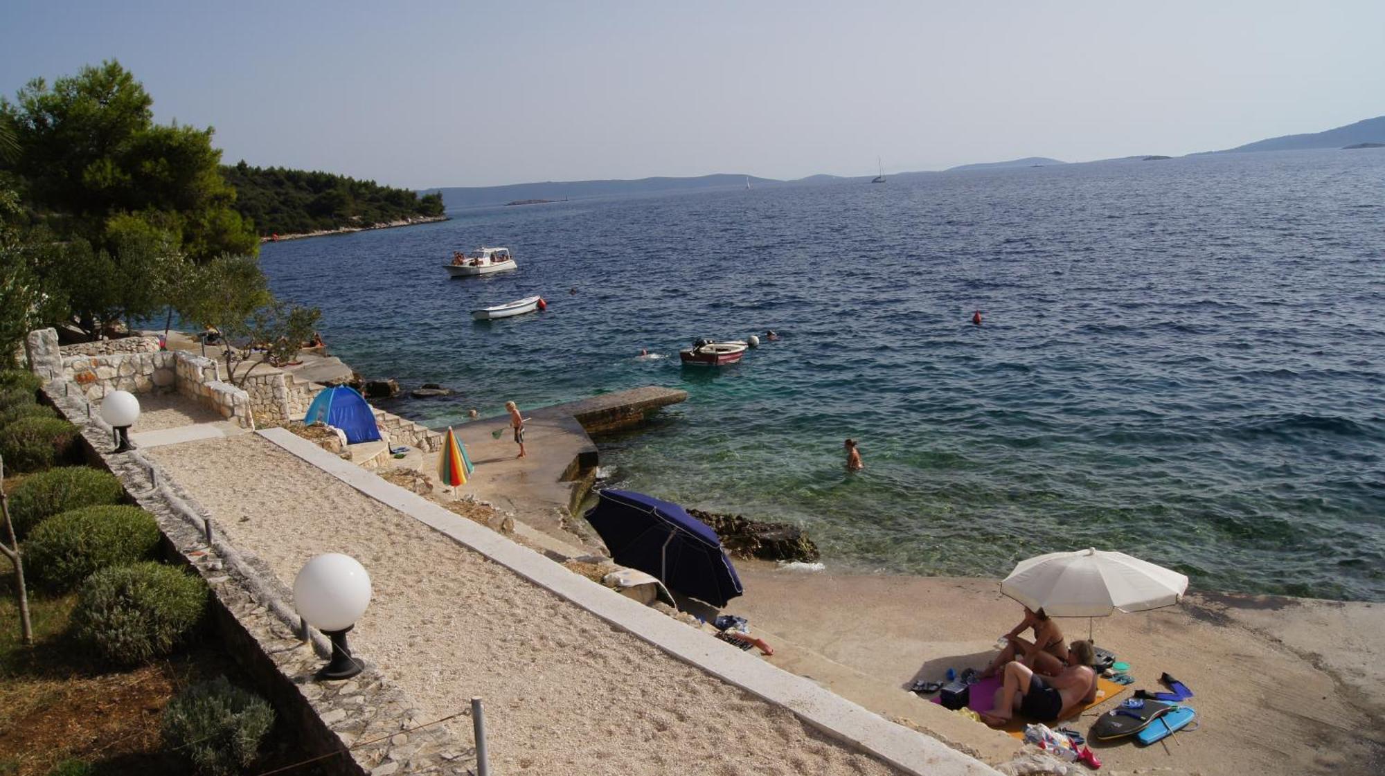 Apartments Niana With Heated Seawater Swimingpool Donji Okrug  Εξωτερικό φωτογραφία