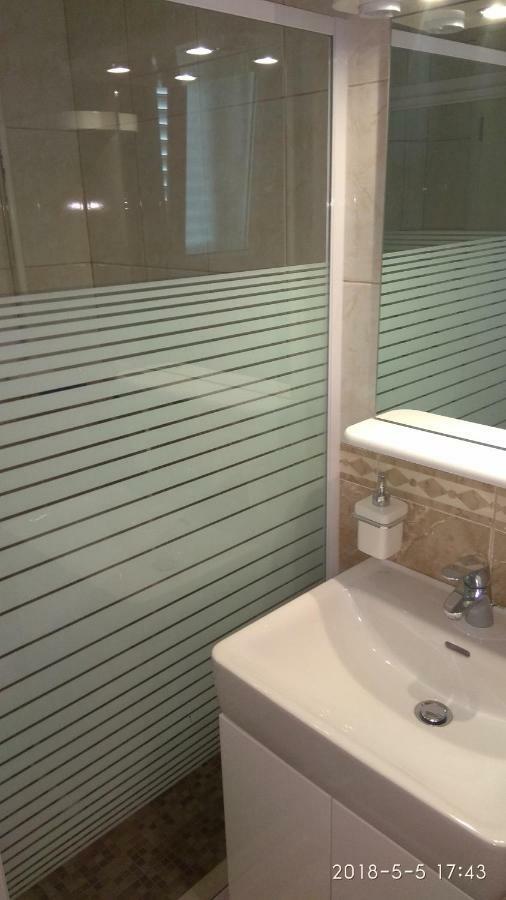 Apartments Niana With Heated Seawater Swimingpool Donji Okrug  Εξωτερικό φωτογραφία