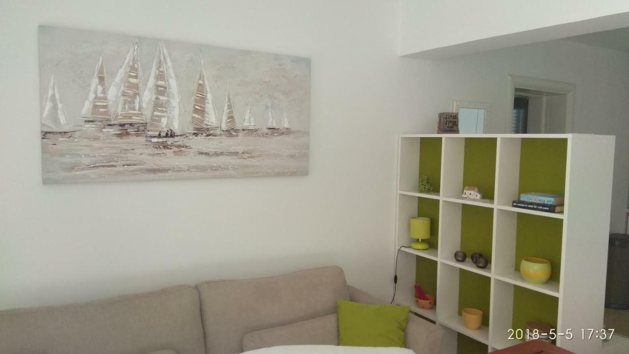 Apartments Niana With Heated Seawater Swimingpool Donji Okrug  Εξωτερικό φωτογραφία
